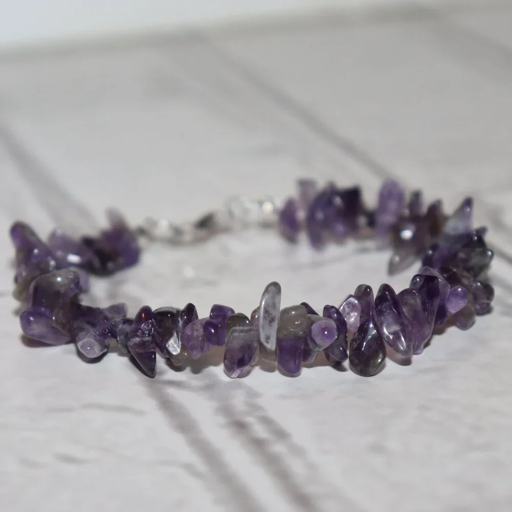 NWOT Amethyst beaded natural stone bracelet 7.5